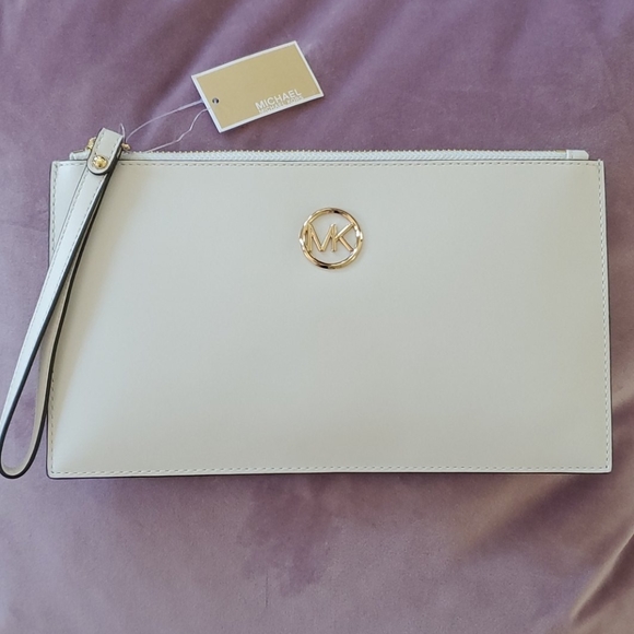 Michael Kors Handbags - Michael Kors Large Leather Zip Clutch Wristlet